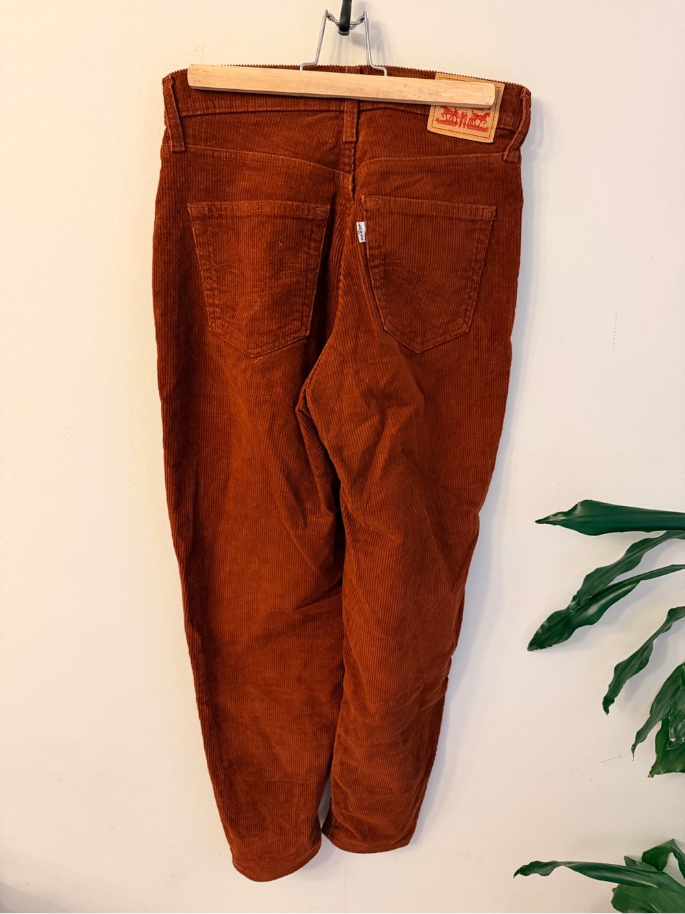Levi's Rust Orange Corduroy High-Waist Mom Jeans - Picture 4 of 5